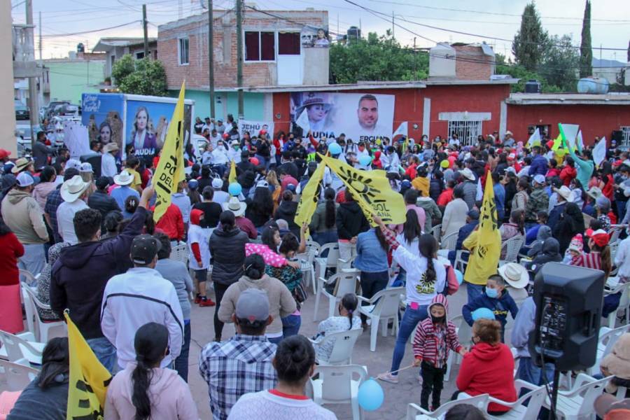 Respalda CNOP a Claudia Anaya