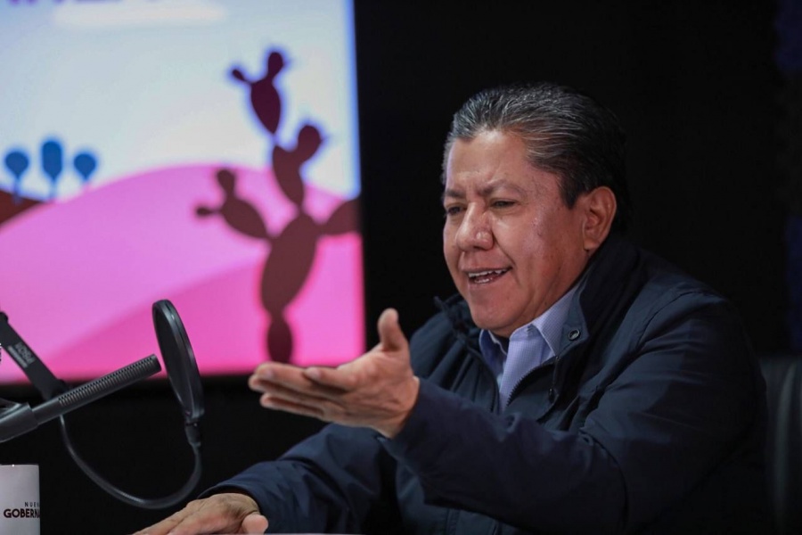 Pide gobernador a bur&oacute;cratas dorados solidaridad con pobres