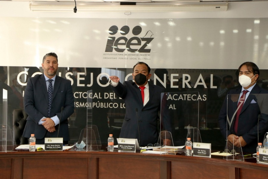 Apegado a austeridad, asume Frausto Ruelas titularidad del IEEZ