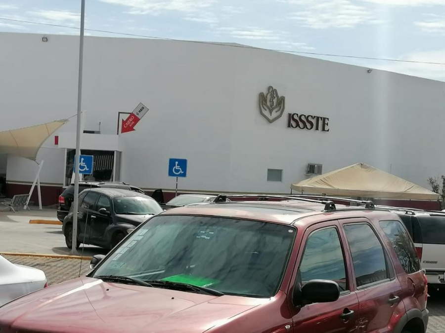 Saturan pacientes servicios médicos