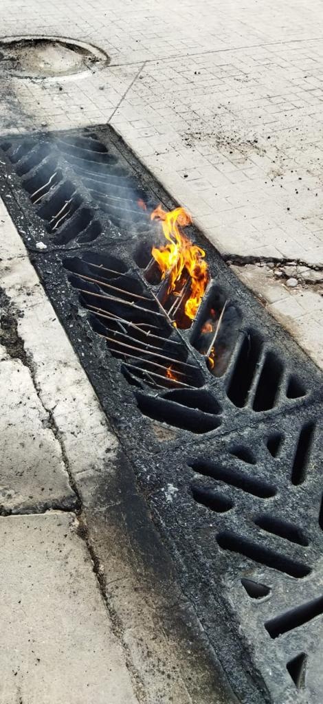 Atiende PC Jerez incendio en alcantarilla
