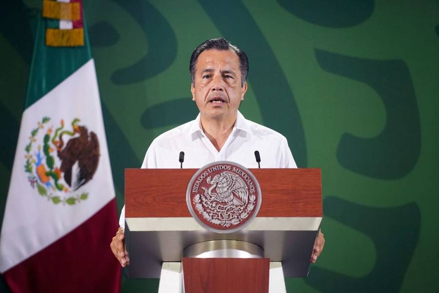 Cuitl&aacute;huac Garc&iacute;a celebra decreto para que servidores p&uacute;blicos promuevan Revocaci&oacute;n de Mandato