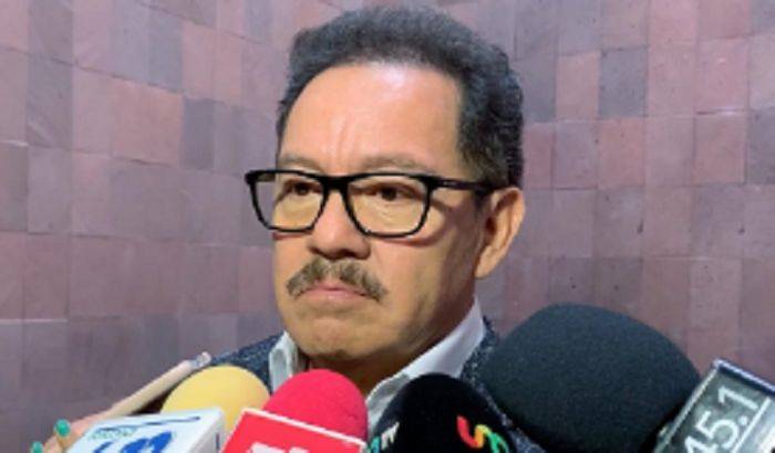 Pide Mier a morenistas no aplaudir m&aacute;s a unas 