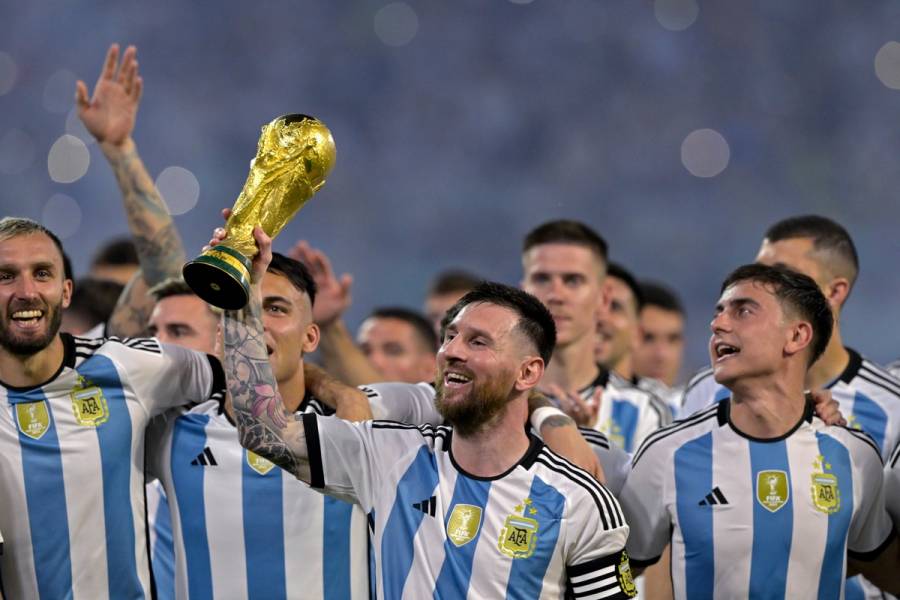 Argentina destrona en clasificaci&oacute;n FIFA a Brasil, que pasa al tercer lugar