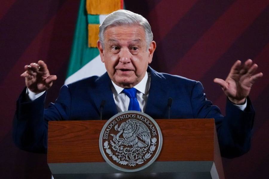 AMLO analiza adquisici&oacute;n de Banamex, si Grupo M&eacute;xico no lo hace