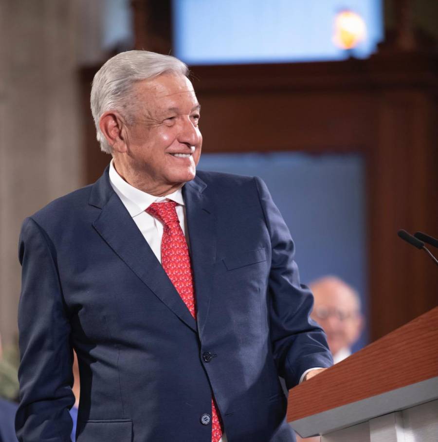 AMLO felicita a la población y a los ganadores de la contienda