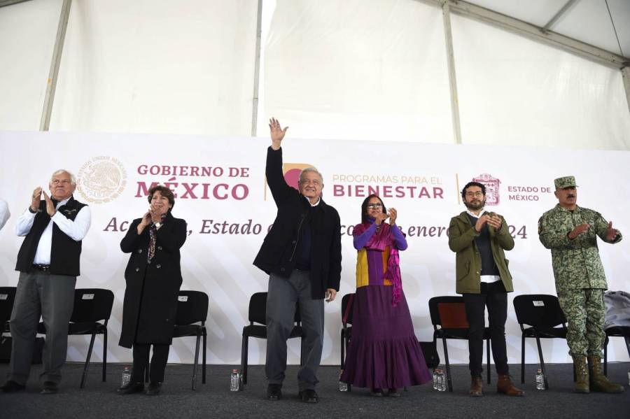 L&oacute;pez Obrador asegura futuro promisorio para M&eacute;xico en visita a Chicoloapan