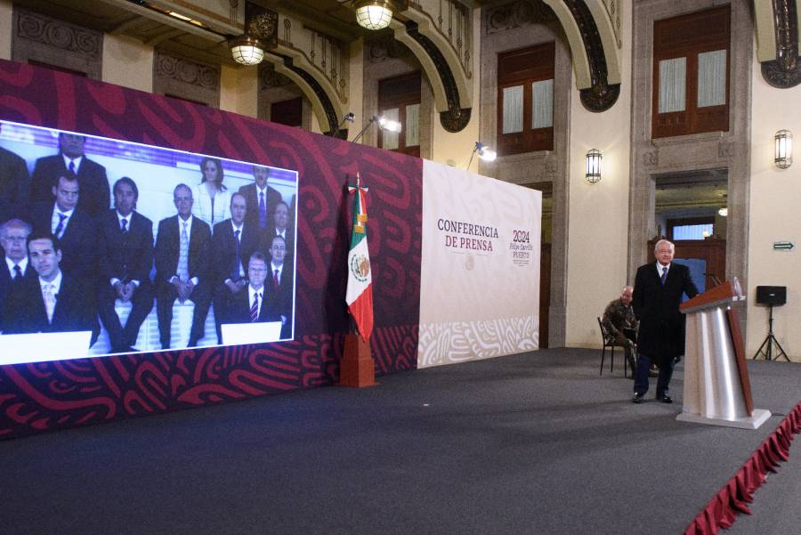 Oposici&oacute;n tiene campa&ntilde;a sobre falsa inseguridad y dictadura presidencial: AMLO