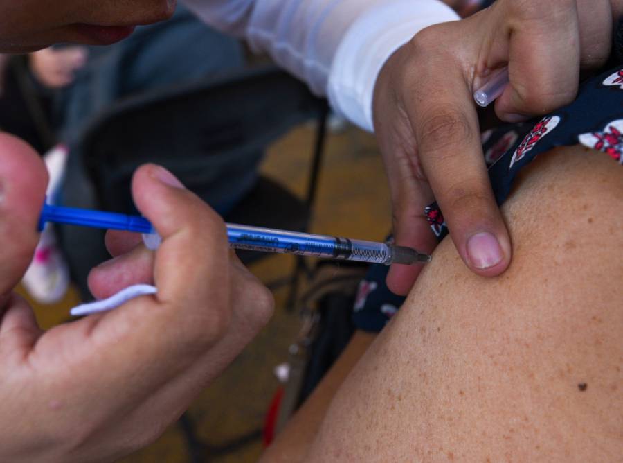 Gobierno del Estado de M&eacute;xico insta a completar esquemas de vacunaci&oacute;n ante alerta por sarampi&oacute;n
