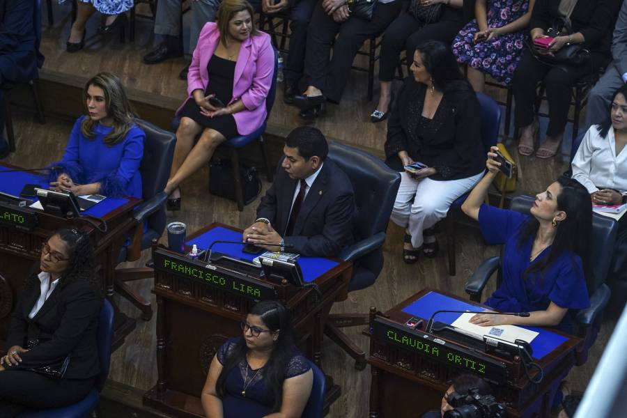 Nuevo Congreso dominado por Bukele toma posesi&oacute;n en El Salvador