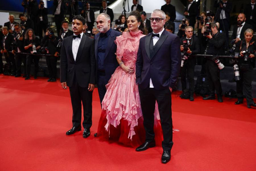 El brasileño Karim Ainouz sube la temperatura en Cannes con 