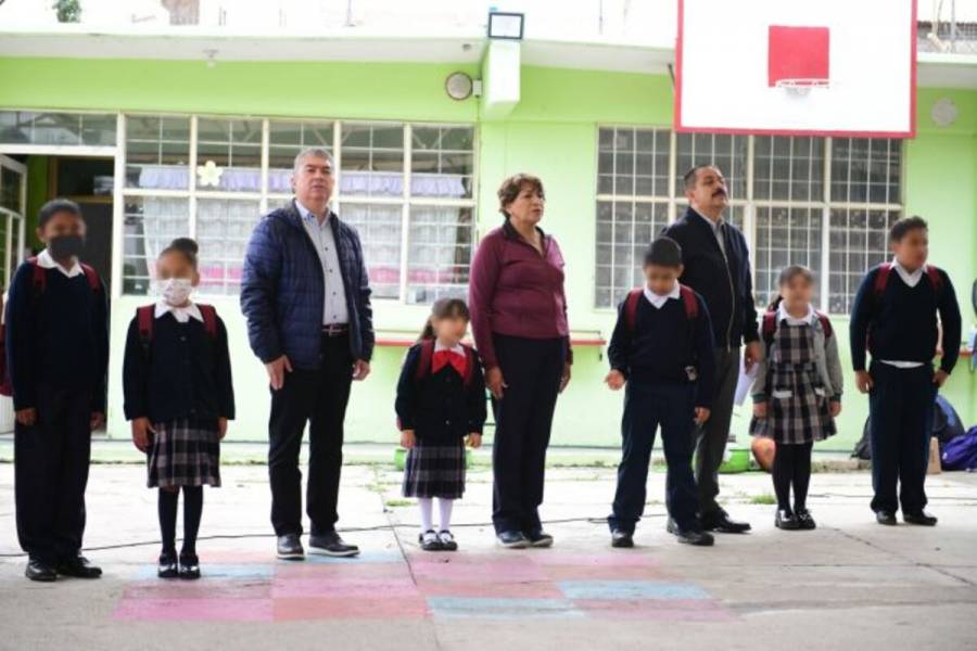 Exitoso regreso a clases en 22 escuelas de Chalco
