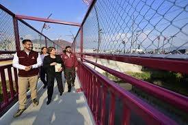 Inauguran puente peatonal 