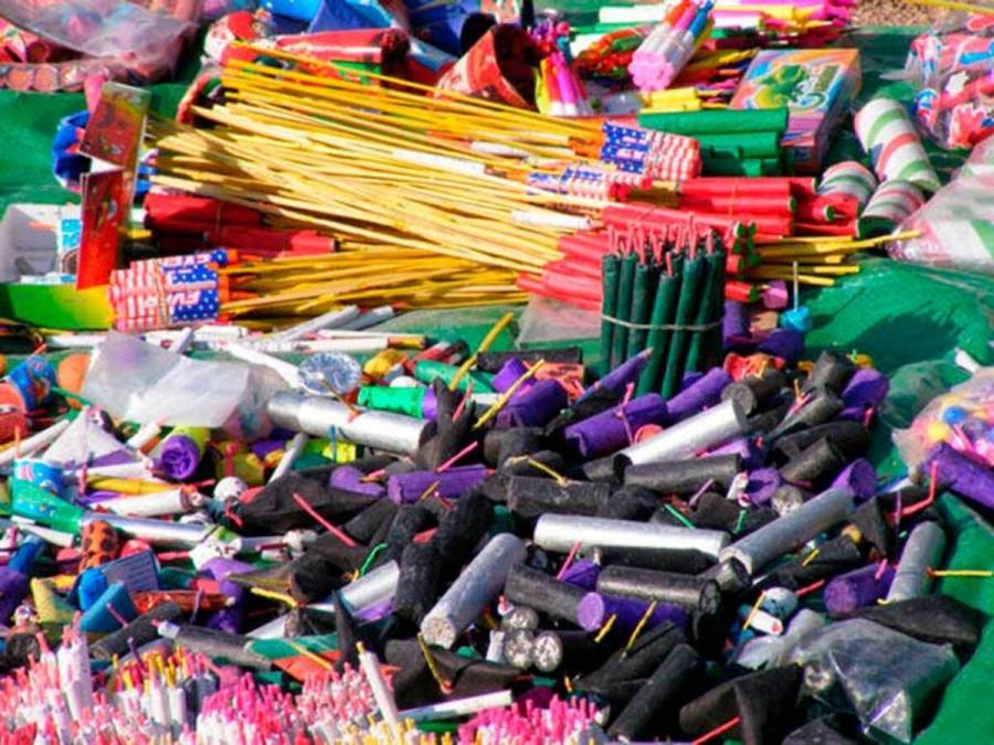 Lanzan convocatoria de apoyos econ&oacute;micos para pirot&eacute;cnicos de Edomex