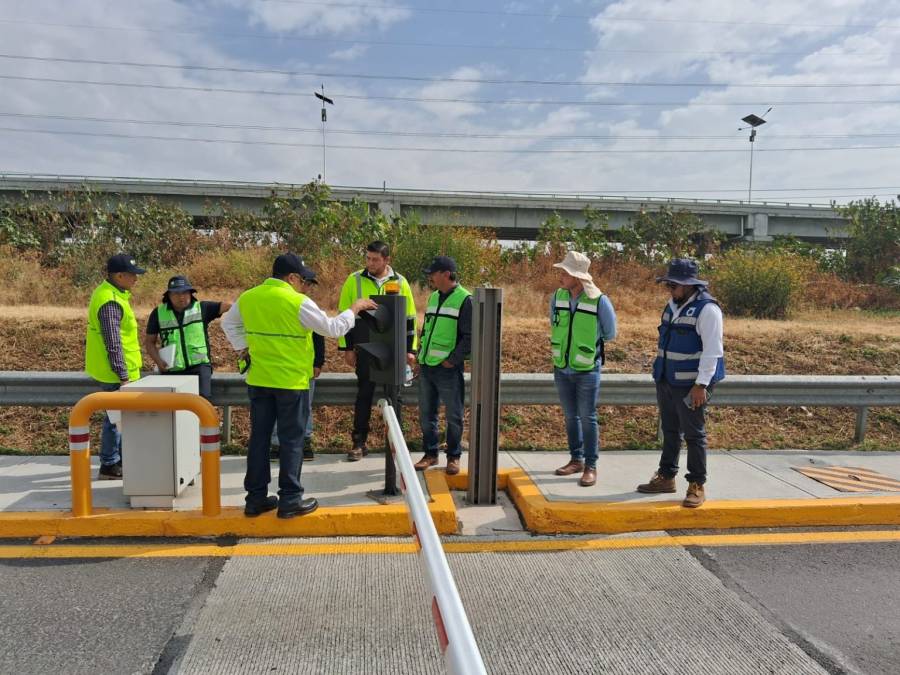 Eval&uacute;a GEM infraestructura de 12 autopistas estatales para seguridad de los usuarios