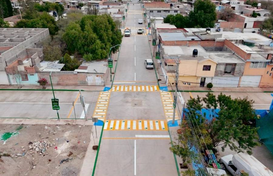 Mejoran calles en colonia rancho blanco con magna pavimentación, beneficiando a más de 5,000 habitantes