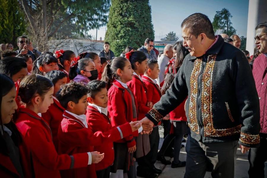 Gobierno del Edomex invierte más de 16.4 mdp en infraestructura educativa en Temoaya