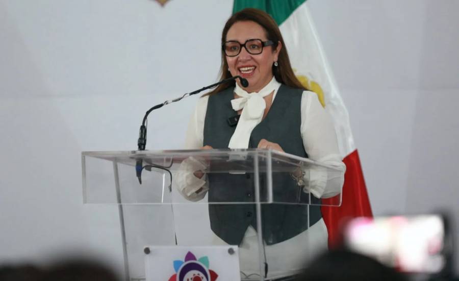 Azucena Cisneros avances del Cambio con Honestidad: En 48 días bacheamos en Ecatepec lo que no hicieron en seis años