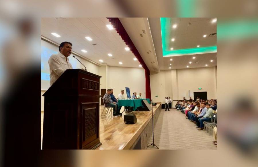 Gobierno estatal capacita a servidores p&uacute;blicos municipales en licitaciones p&uacute;blicas