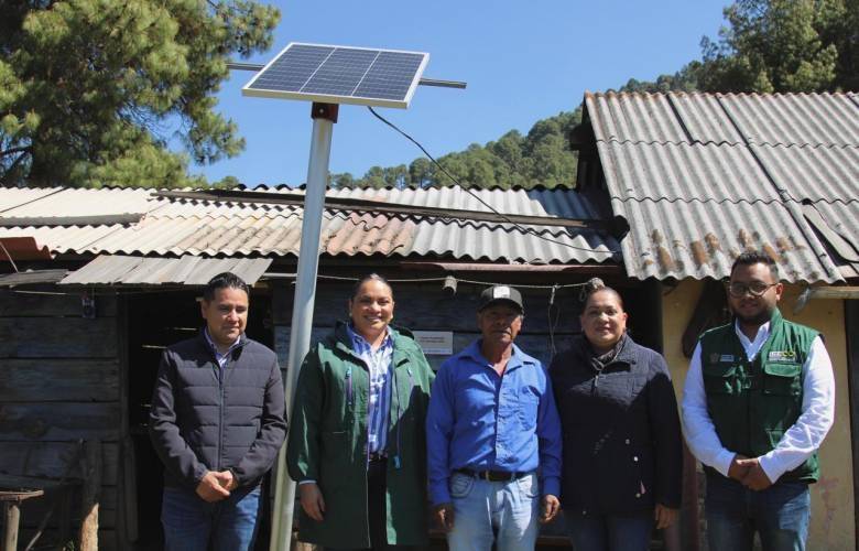 Gobierno del Estado de México lleva energía solar a comunidades rurales