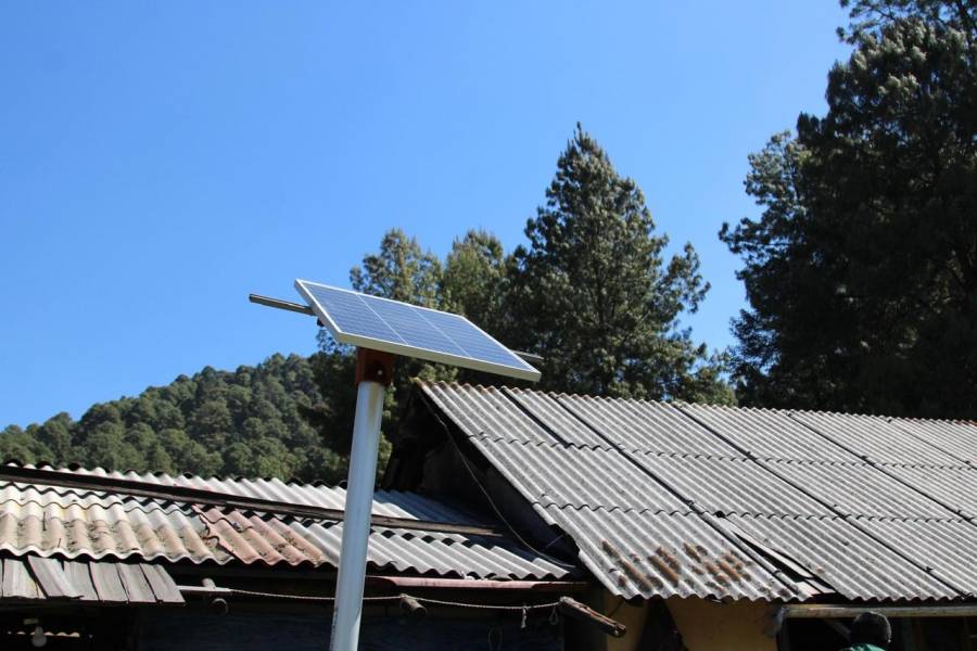 Lleva Gobierno del EdoMéx energía eléctrica a comunidades rurales; instala paneles solares en 22 municipios