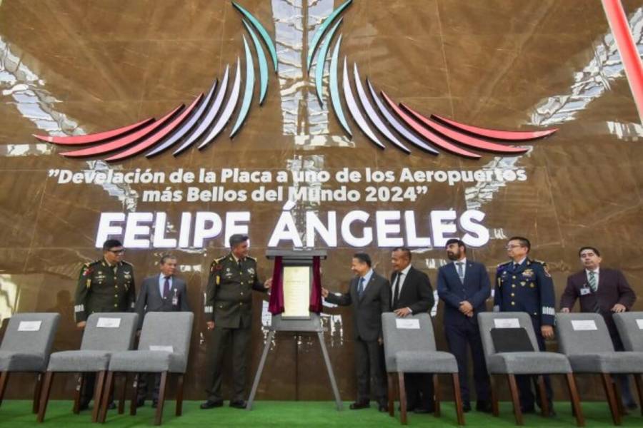 AIFA entre los mejores 6 aeropuertos del mundo; develan placa conmemorativa del Galardón Prix Versailles