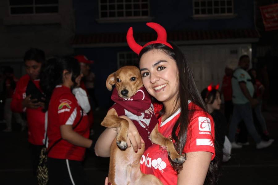 Mexiquenses aficionados al fútbol transforman la vida de 59 lomitos y michis a través de “La Mejor Jugada es Adoptar”