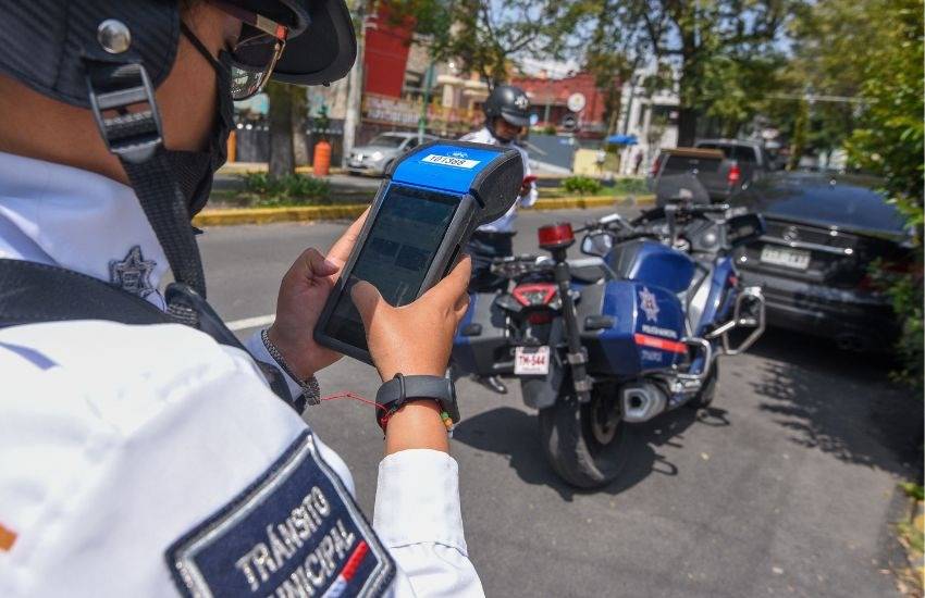 Regresan en julio infracciones de tránsito a Toluca, suman multa por no verificar auto