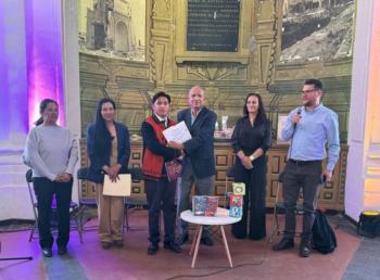 Crean estudiantes de CBT del Edomex Antología literaria con 61 relatos de su autoría