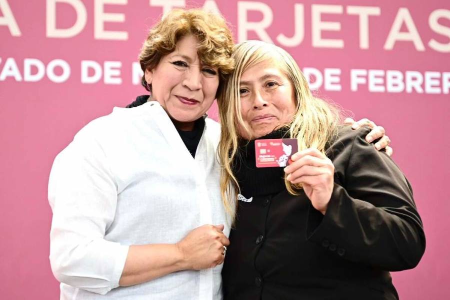 Edomex refuerza apoyo a mujeres con nueva entrega de tarjetas en Nezahualcóyotl
