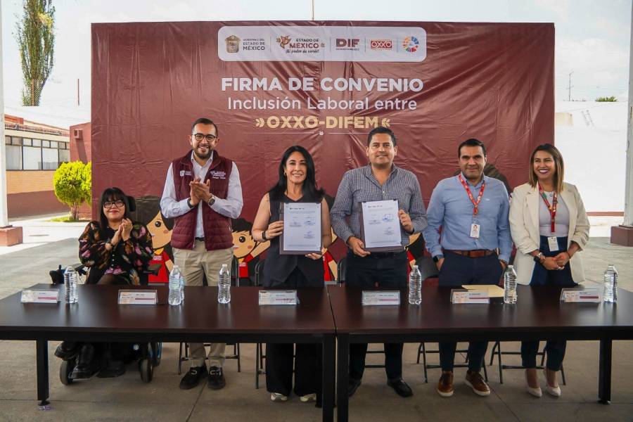 Promueven DIFEM y OXXO incorporación de personas con discapacidad al mercado laboral