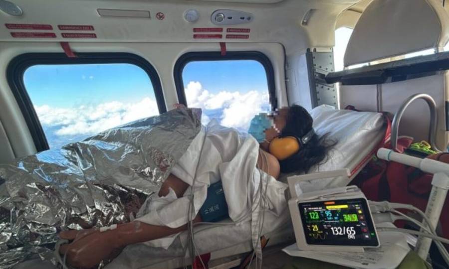 Salva vidas “Grupo Relámpagos” a madres y sus hijos al trasladar vía aérea a mujeres embarazadas