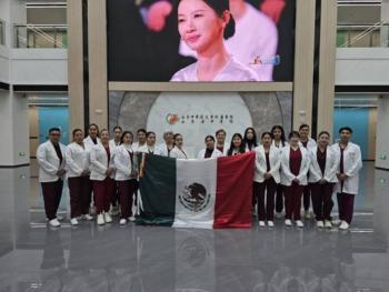 Aplican becarios del Edomex técnicas de acupuntura aprendidas en China