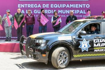 Entrega Gobernadora Delfina Gómez 200 patrullas, motopatrullas y drones con alta tecnología en Naucalpan