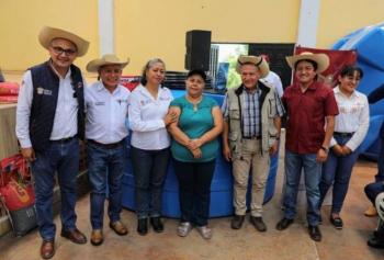 Entrega GEM estímulos económicos a ganaderos de la zona sur del Edomex