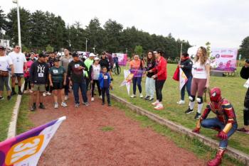 Mexiquenses participan en recorrido por el voto informado del IEEM