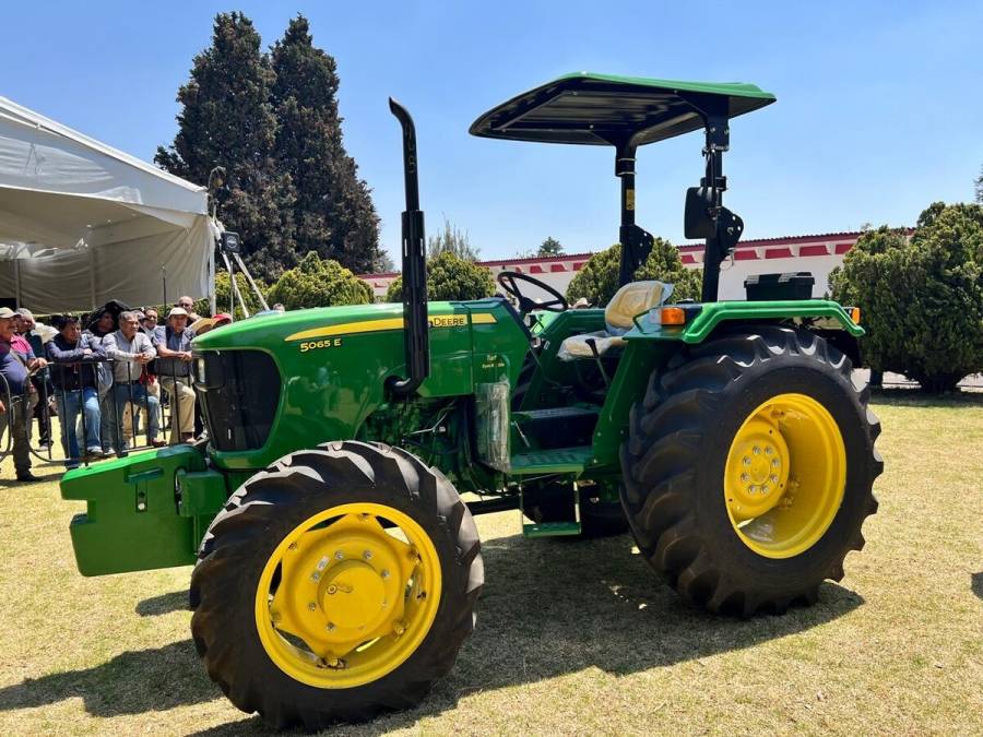 Otorgará GEM apoyos para tractores y drones en municipios agrícolas