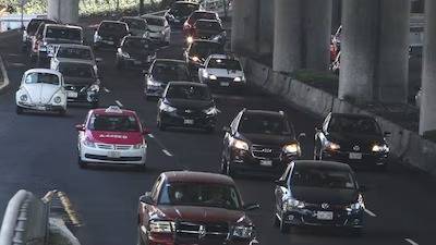 Hoy No Circula restringe autos con engomado amarillo y placas 5‑6 en CDMX y Edomex
