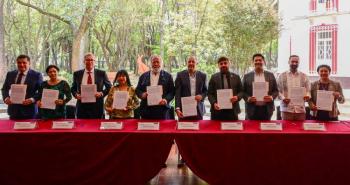 Edoméx refuerza alianza con constructores para desarrollo urbano sostenible