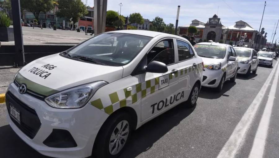 Gobierno del Edomex aplaza cambio de cromática en taxis por falta de acuerdos