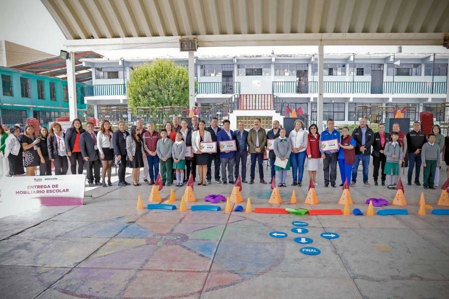 Mejora Gobierno del EdoMéx condiciones educativas en Chiautla; beneficia a más de 2,900 estudiantes
