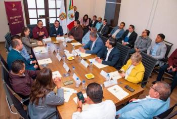 Firma Semov y municipios del Oriente convenio para regular mototaxis