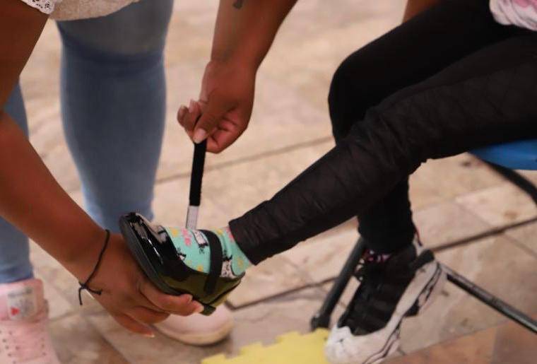 Inicia programa “Pasos del Bicentenario” para entrega de zapatos escolares gratuitos
