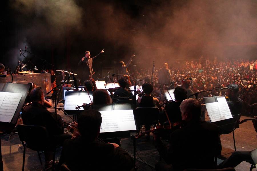 Conquistan OSEM y Metamorf&eacute;ame al p&uacute;blico mexiquense con tributo sinf&oacute;nico a “Caifanes” y “Jaguares”