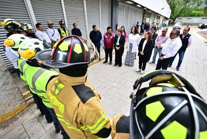 Gobernadora recorre Centro M&eacute;dico ISSEMYM Ecatepec tras fuga de vapor