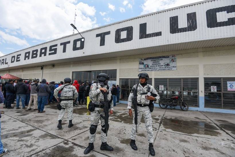 Detienen a presidente y jefe de seguridad de la Central de Abasto de Toluca