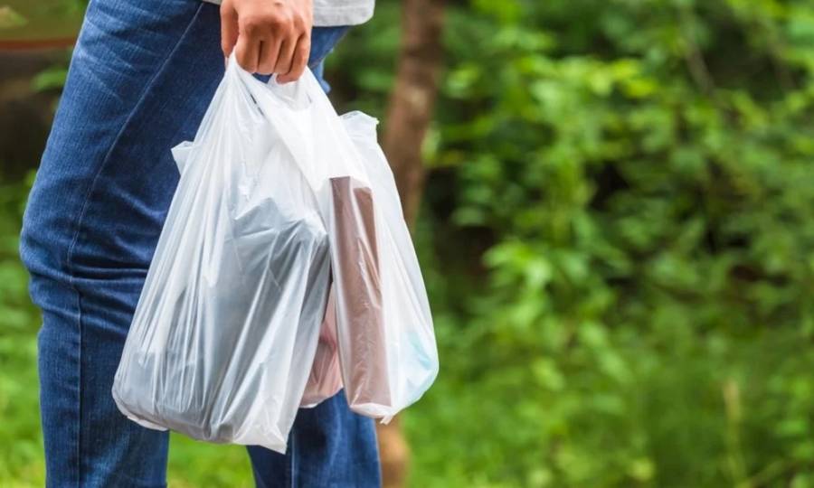 Sustituyen bolsas plásticas por reutilizables en campaña ambiental en Edomex